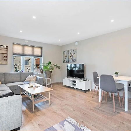 Ferienwohnung Stylish & Bright Penthouse - Office - 5 Star Location! Egersund Exterior foto
