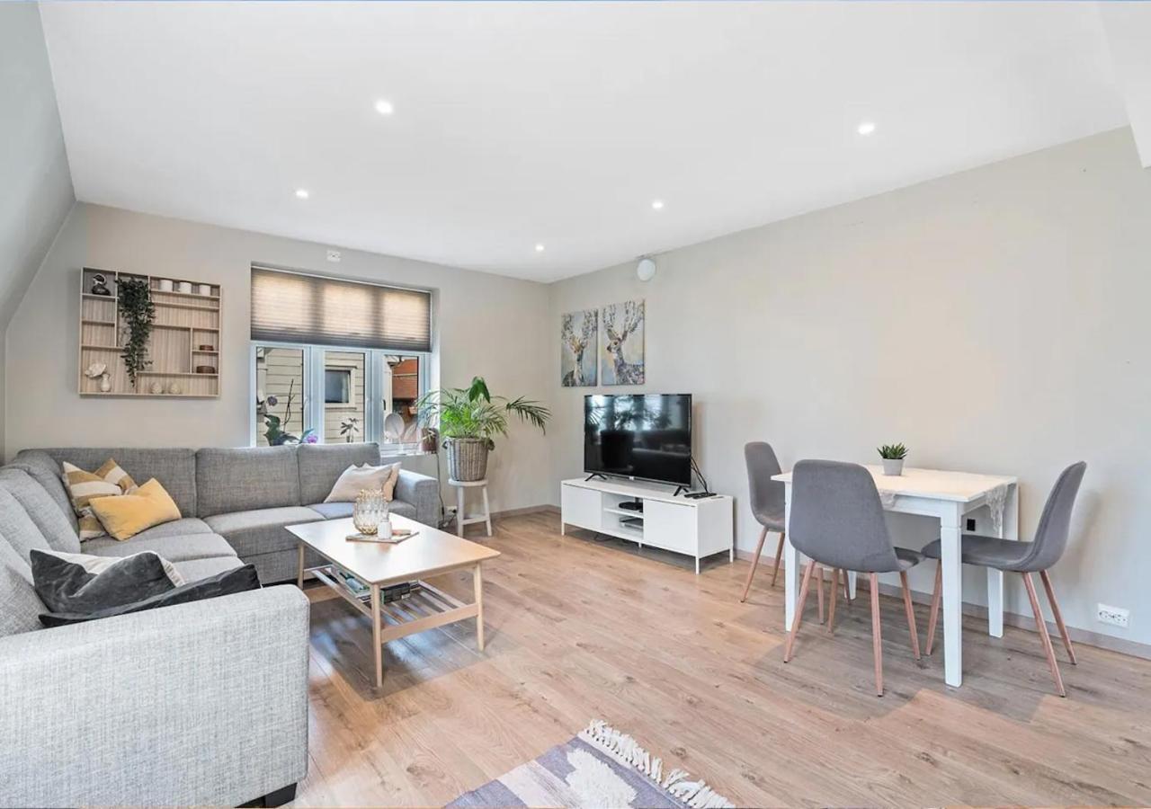 Ferienwohnung Stylish & Bright Penthouse - Office - 5 Star Location! Egersund Exterior foto